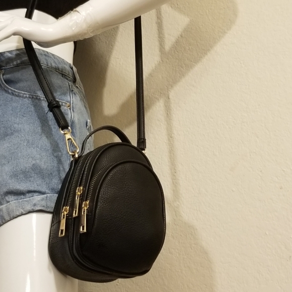 Everything - Picture 4 of 16